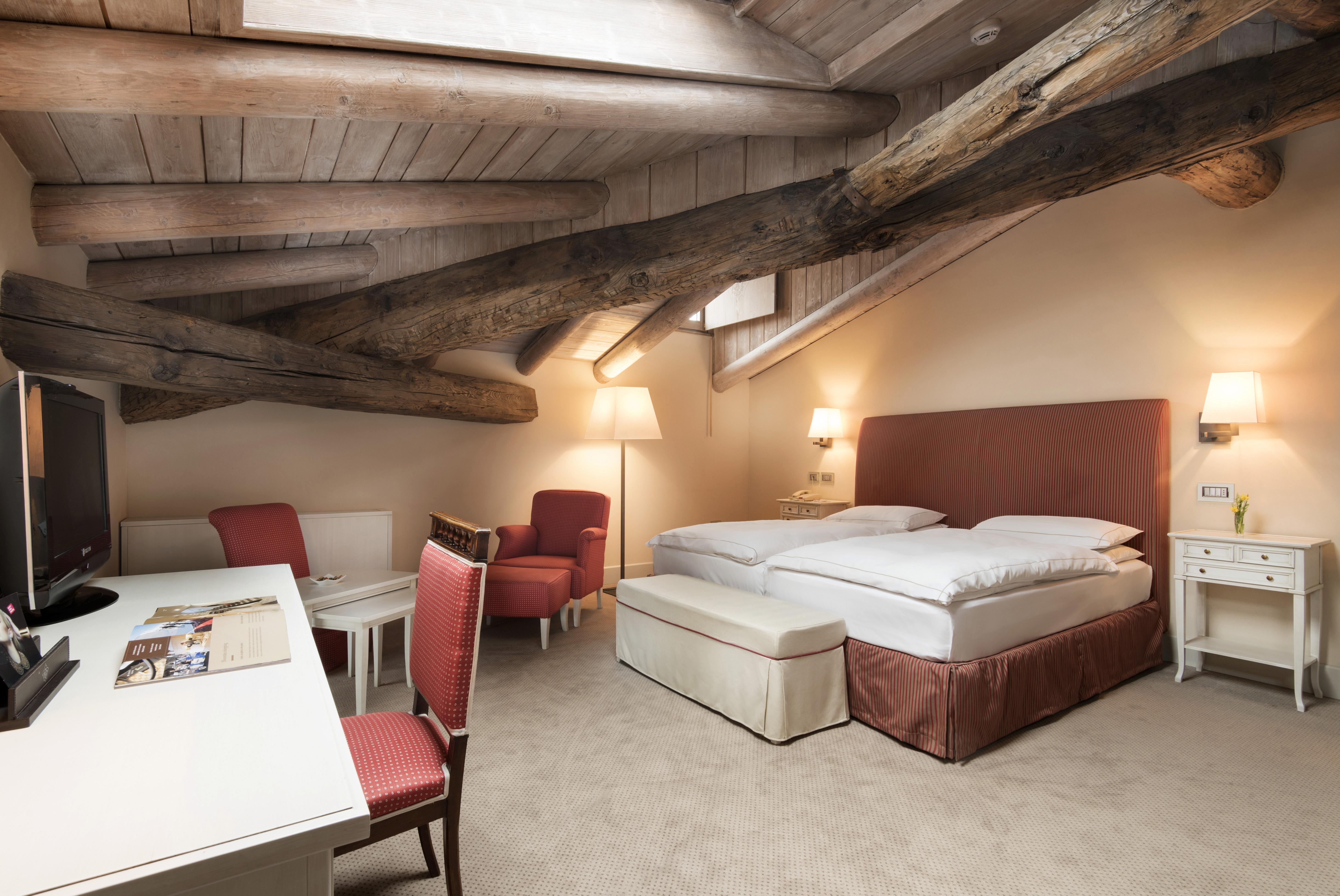 Grand Hotel Della Posta Sondrio Bagian luar foto